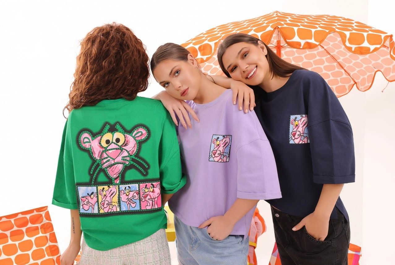 تيشيرت بناتي جارسونيه مطبوع برسمة شخصية